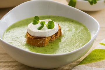 Cremige Kressesuppe: Einfaches Rezept für die pikante Suppe