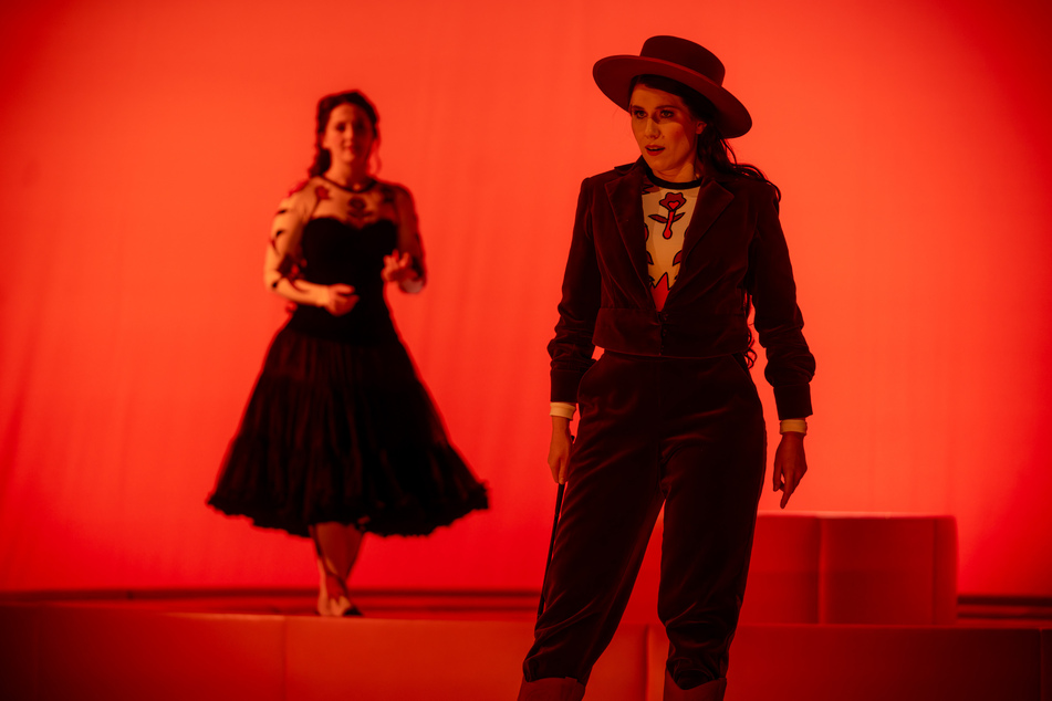 Das Theater Magdeburg spielt derzeit die Bellini-Oper "I Capuleti e i Montecchi - Romeo und Julia".