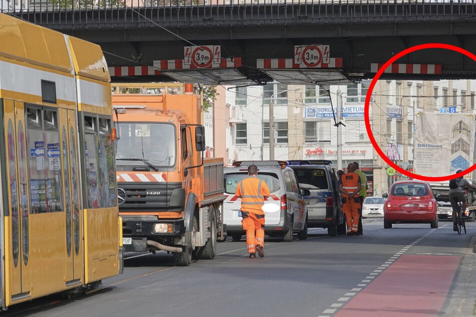 Verkehrschaos am Bischofsplatz: Transporter kracht in Oberleitung