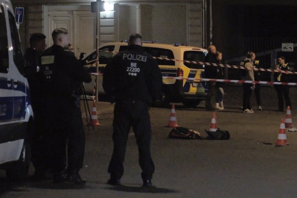 Berlin: Polizist in Hals gestochen: Darum kam der Messer-Stecher so schnell wieder frei