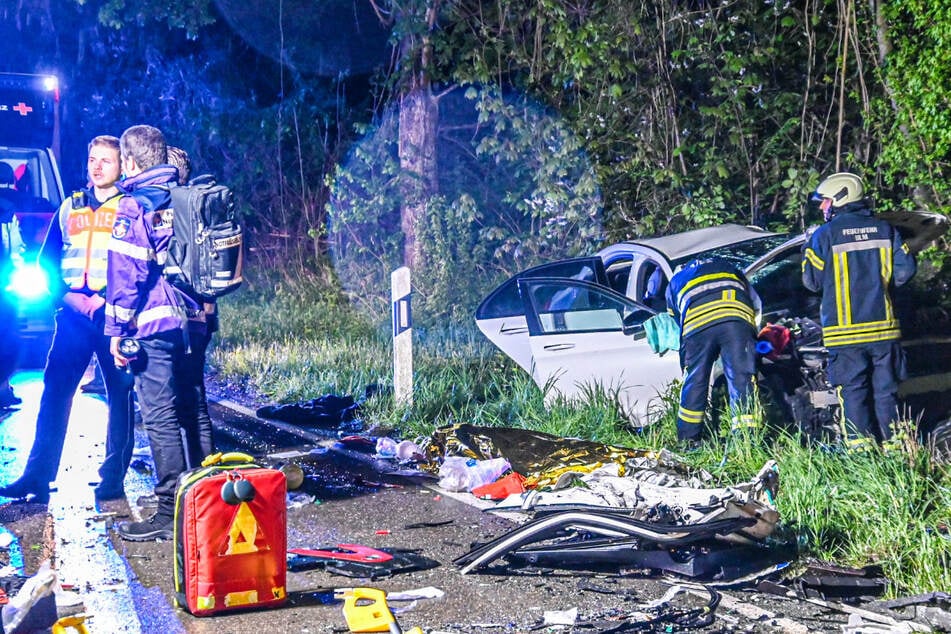 Nach schwerem Frontal-Crash: Auch vierter Insasse erliegt seinen Verletzungen