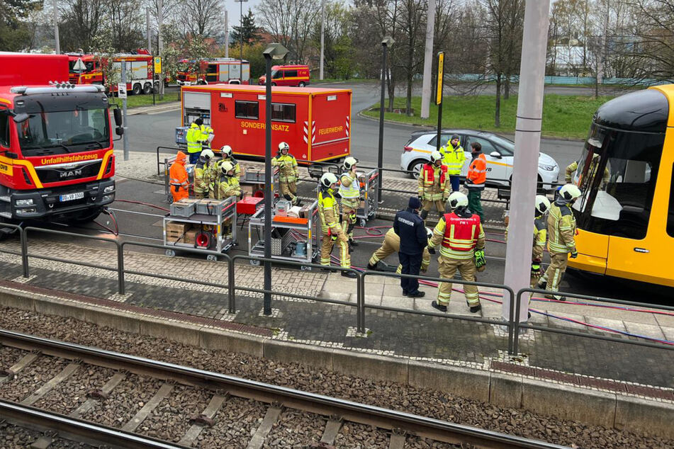 Dresden: Großeinsatz der Feuerwehr in Dresden-Coschütz: Was ist hier los?