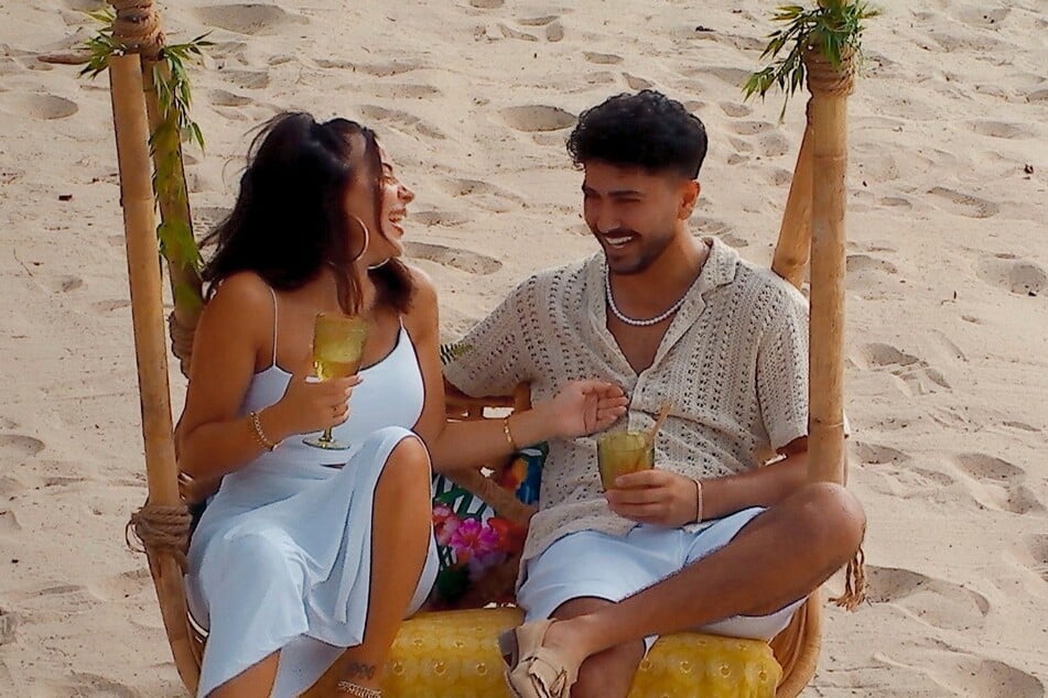 Leyla (26) steht auf Amir (27).