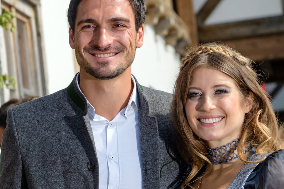 Cathy Hummels: Cathy Hummels reagiert mit emotionalen Worten auf Karriere-Aus von Ex-Mann Mats