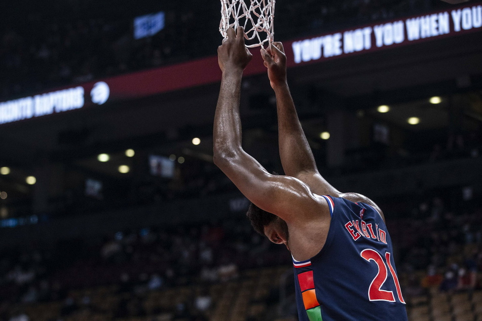NBA roundup: Harden and Embiid team up to knock out the Knicks, Lakers suffer humiliation