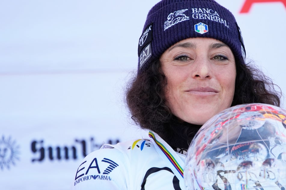 Große Sorge um Gesamtweltcup-Siegerin: Ski-Alpin-Star nach Horror-Sturz mit Hubschrauber ins Krankenhaus