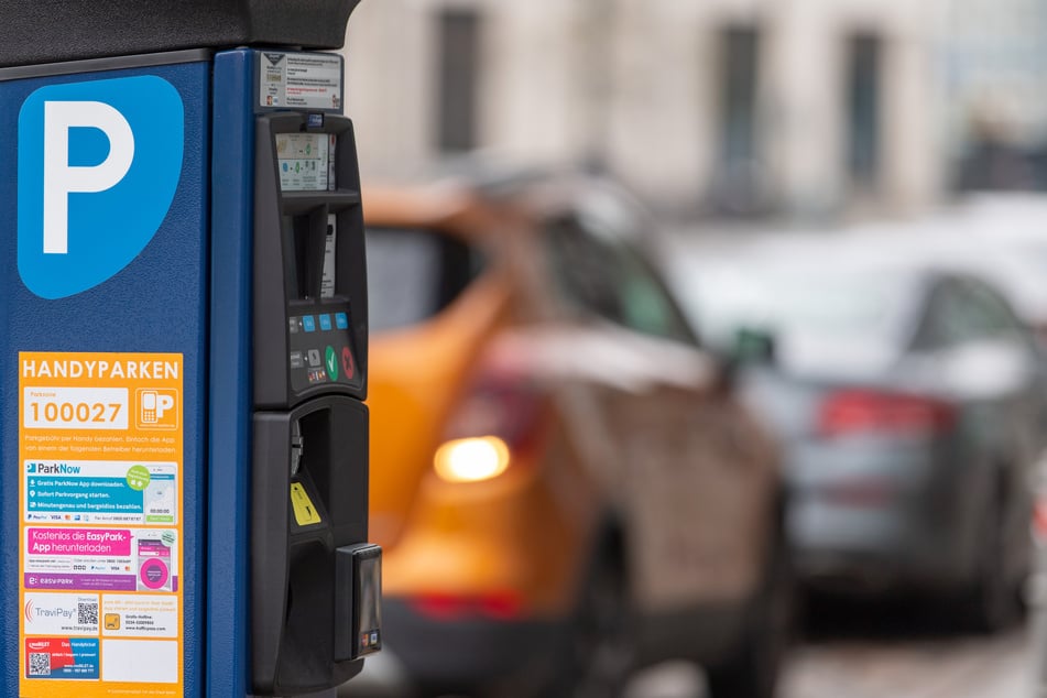 Berlin: Zehn Parkschein-Automaten in Tempelhof gesprengt und beschmiert