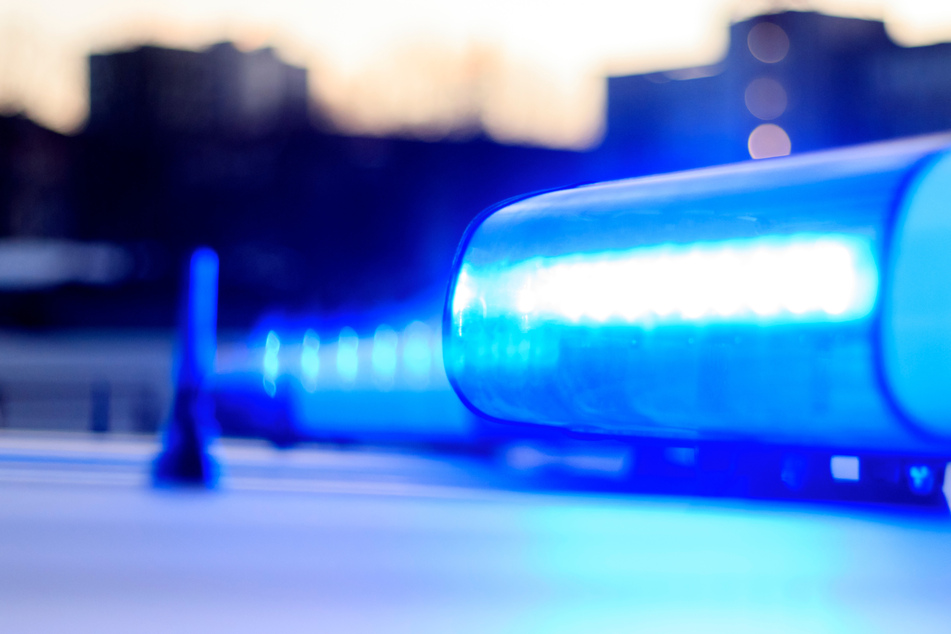 Berlin: Zwei Männer durch Messerstiche verletzt: Not-OP