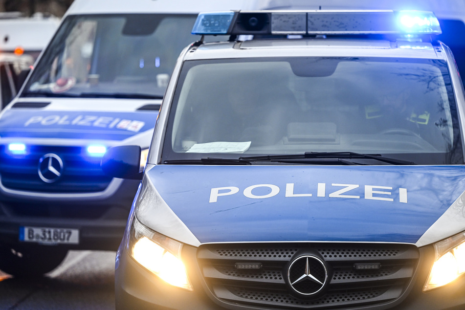 Berlin: Streit um Hund eskaliert: Körperlich beeinträchtigte Frau angegriffen