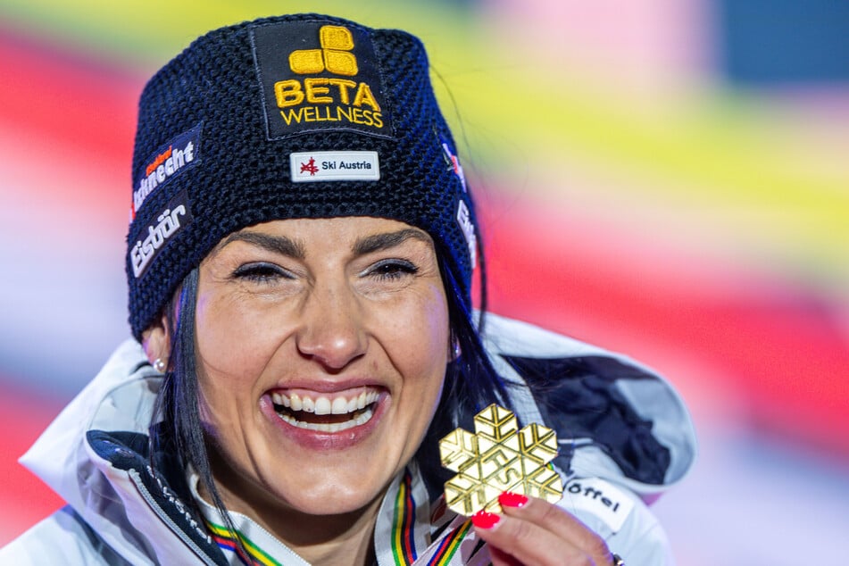 Die Weltmeisterin von Schladming macht sogar ihre sportliche Zukunft vom Verbleib oder dem Abgang von Assinger abhängig.