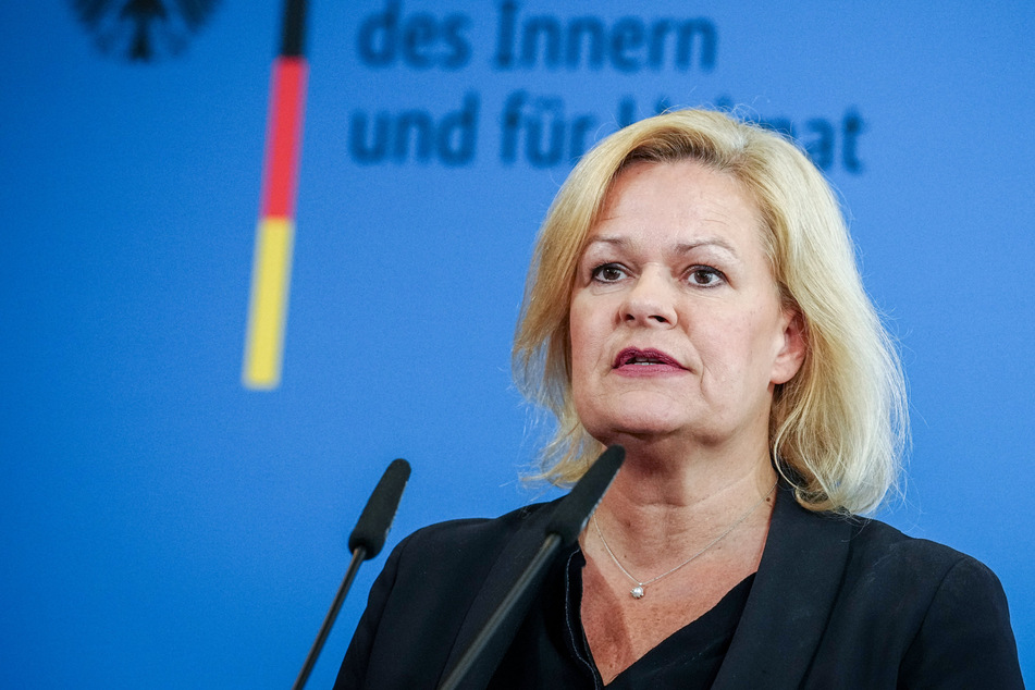 Bundesregierung will Abschiebung verschärfen: Faeser betont Zustimmung der Grünen