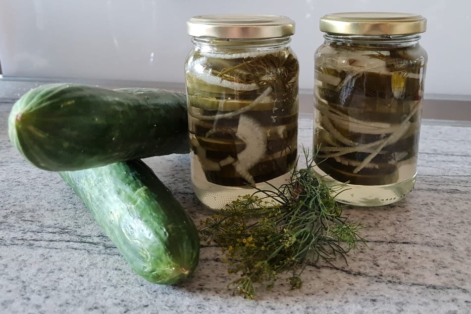 Senfgurken einlegen: Einfaches Rezept zum Einmachen von Gurken