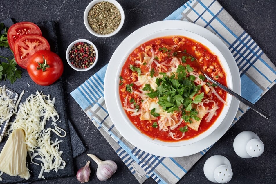 Lasagne Suppe Rezept: Schnell gekocht, für die etwas andere Lasagne