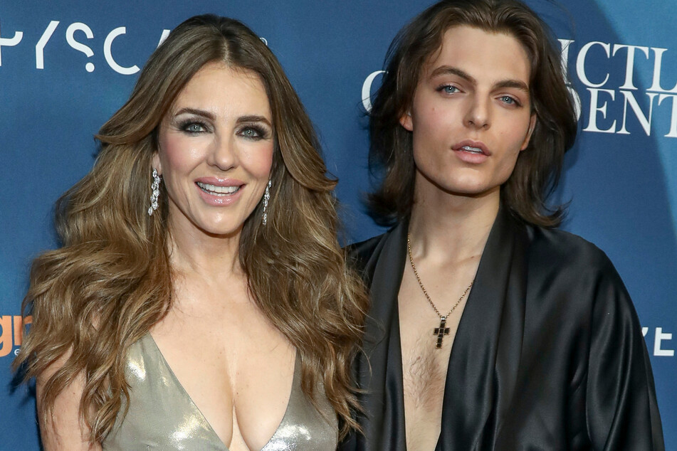 Wenn der Sohn die Sex-Szenen der Mutter plant - Damian Hurley gibt Regie-Debüt