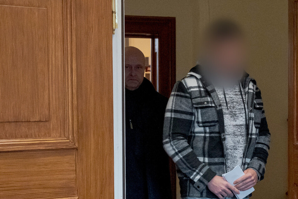Zwei Monate alter Säugling brutal misshandelt: Vater muss hinter Gitter