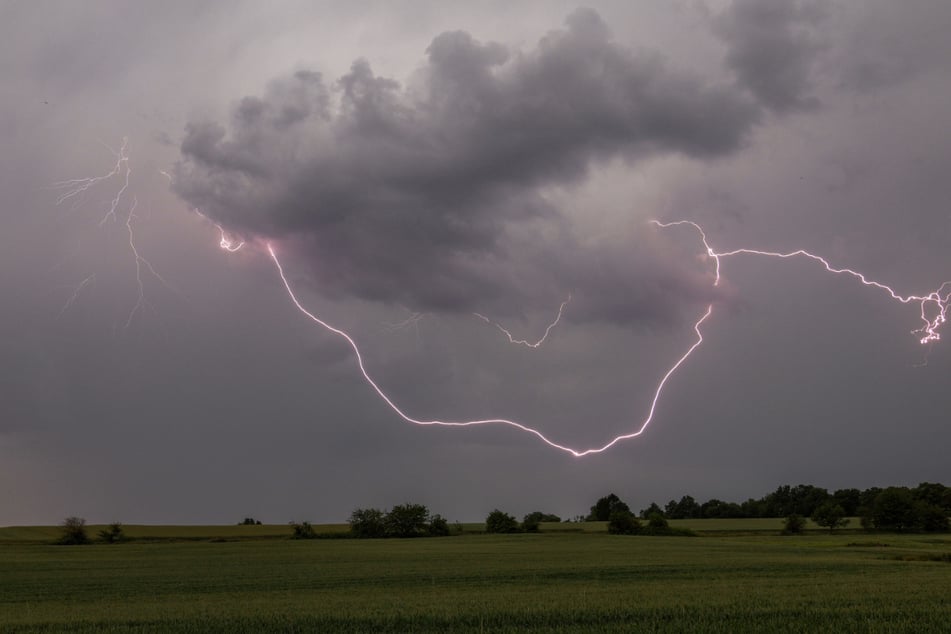 Hagel, Gewitter, Starkregen: Unwetter-Chaos im Westen