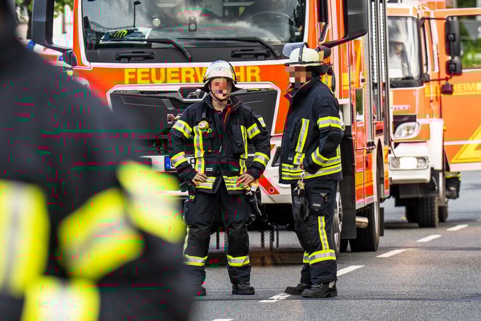 Brand in Wohn-Komplex löst Großeinsatz aus: 100 Bewohner mussten ins Freie