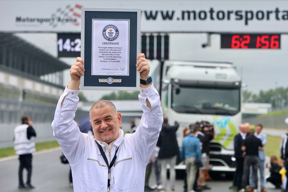 124,7 Kilometer rückwärts über Rennstrecke: E-Lkw knackt Weltrekord