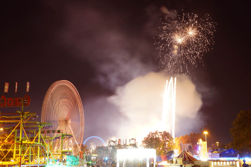Stuttgart: Abschluss mit Knall: So schön ging das Stuttgarter Volksfest zu Ende