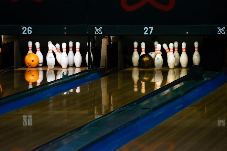 Wer in Leipzig Bowling spielen möchte, muss dank TAG24 nicht lange nach der passenden Bahn suchen. (Symbolbild)