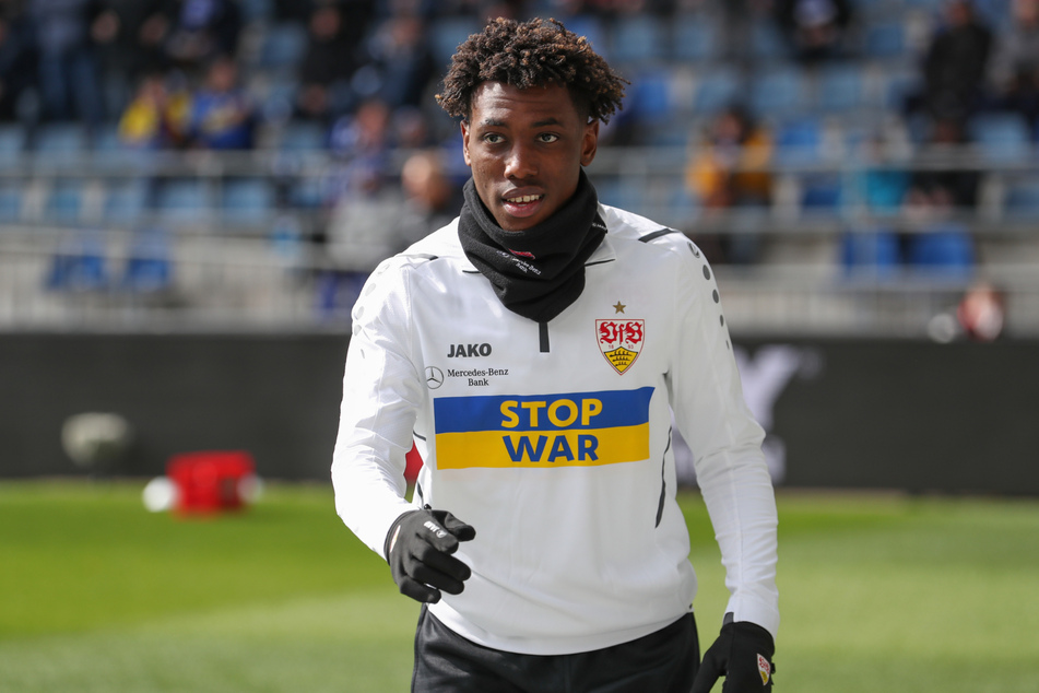 Alexis Tibidi (18) wird für voraussichtlich ein Jahr ausgeliehen. Der SCR Altach zeigt Interesse an dem Stürmer.