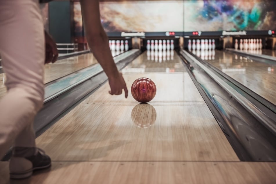 Um in Leipzig Bowling zu spielen, ist das Starlight-Bowling mit seinen modernen Bahnen eine gute Adresse. (Symbolbild)